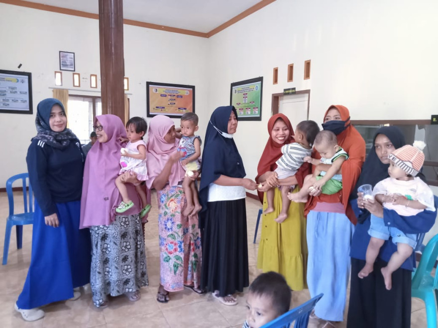 Album : penyaluran telur untuk anak stuting desa pohtim